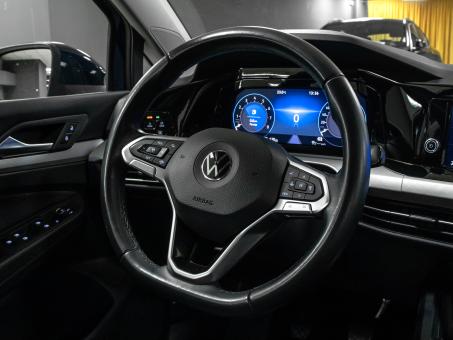 Volkswagen Golf 1.5i