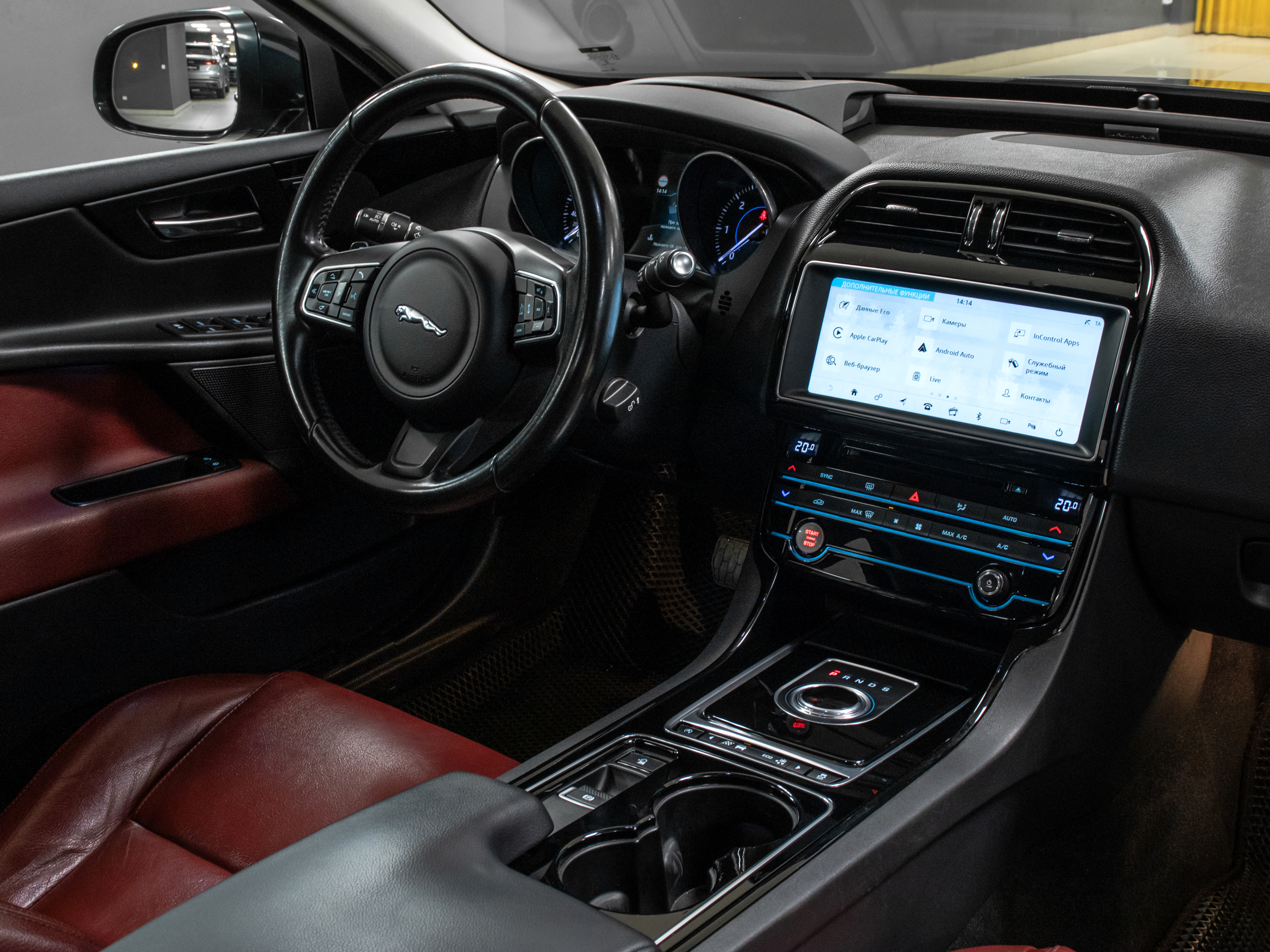 Jaguar XE 
