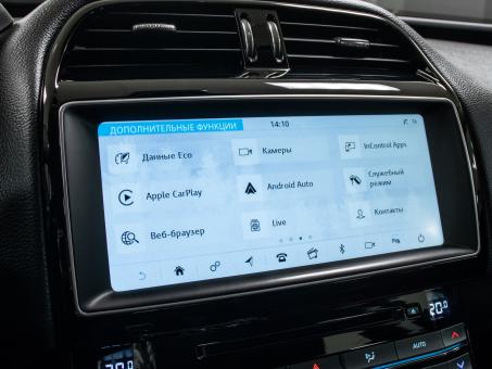 Jaguar XE 