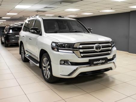 Toyota Land Cruiser 200 Executive White
