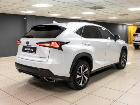 Lexus NX 300