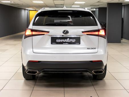 Lexus NX 300