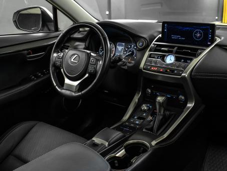 Lexus NX 300