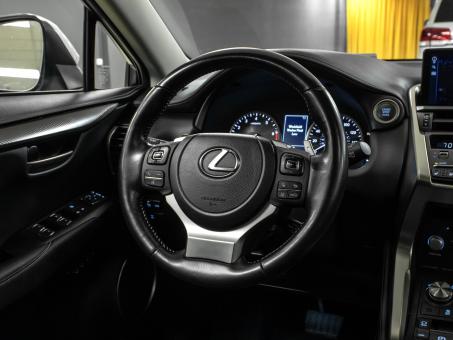 Lexus NX 300