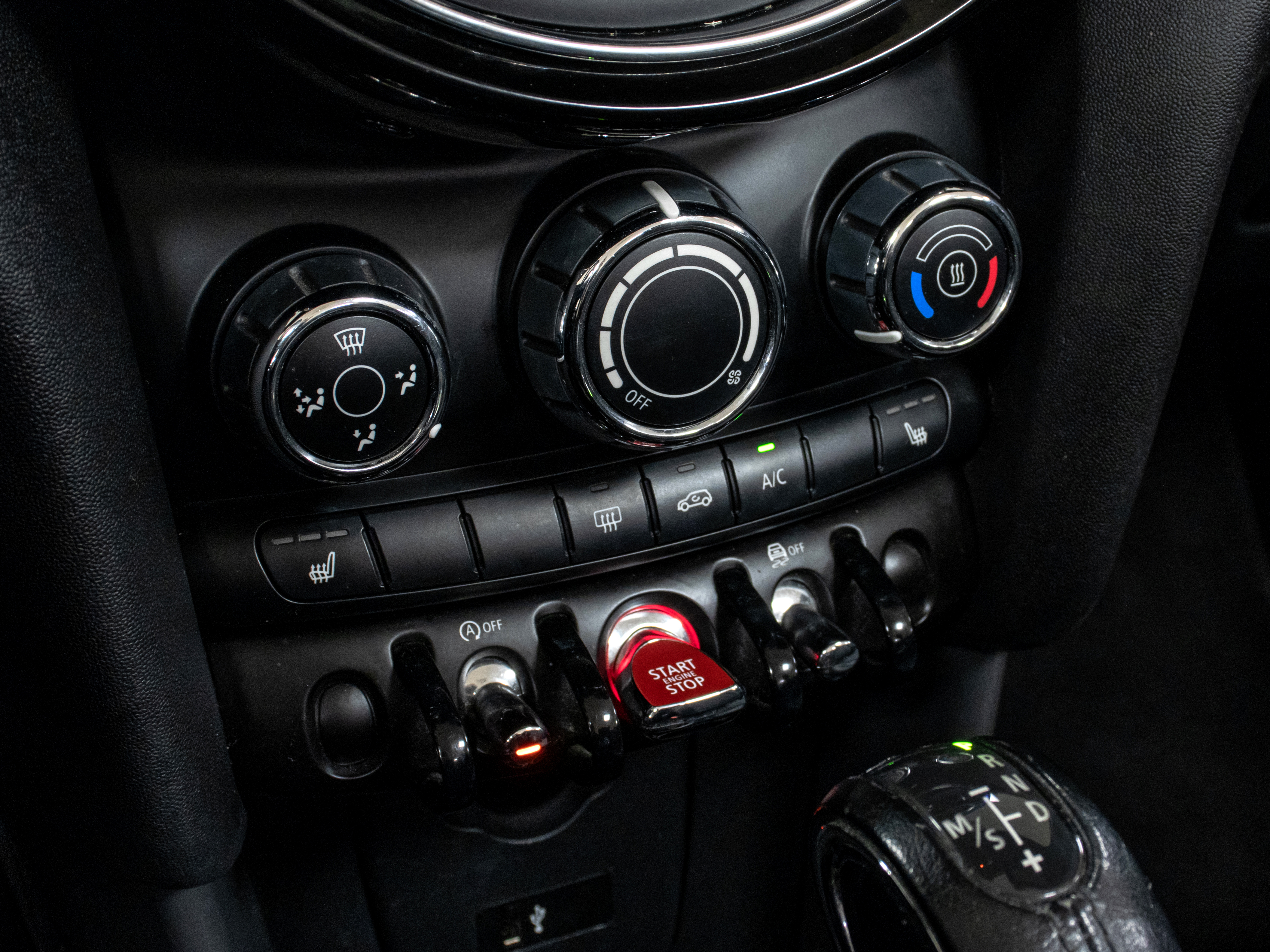 Mini Cooper Cabrio 1.5i