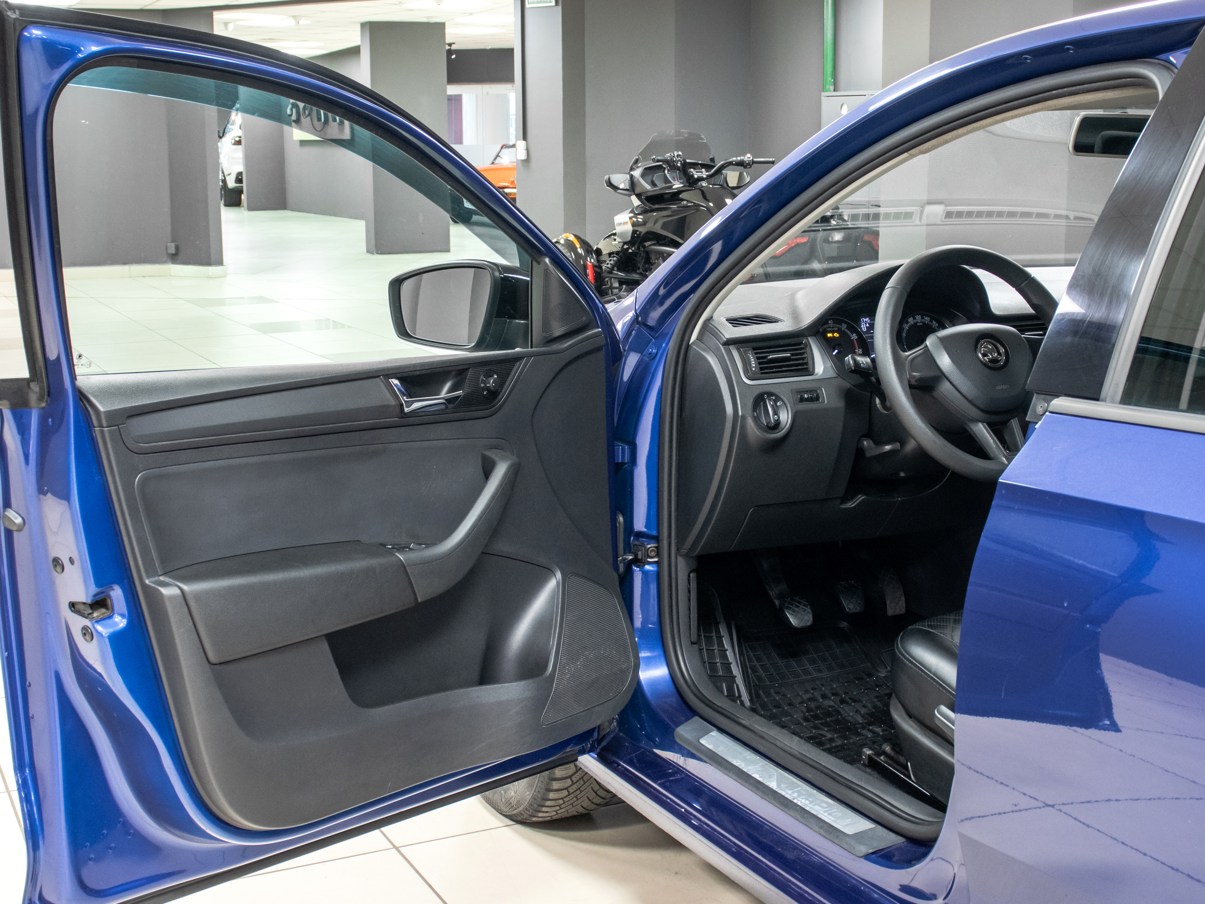 Skoda Rapid 1.6i