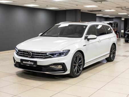 Volkswagen Passat 1.5i R-line
