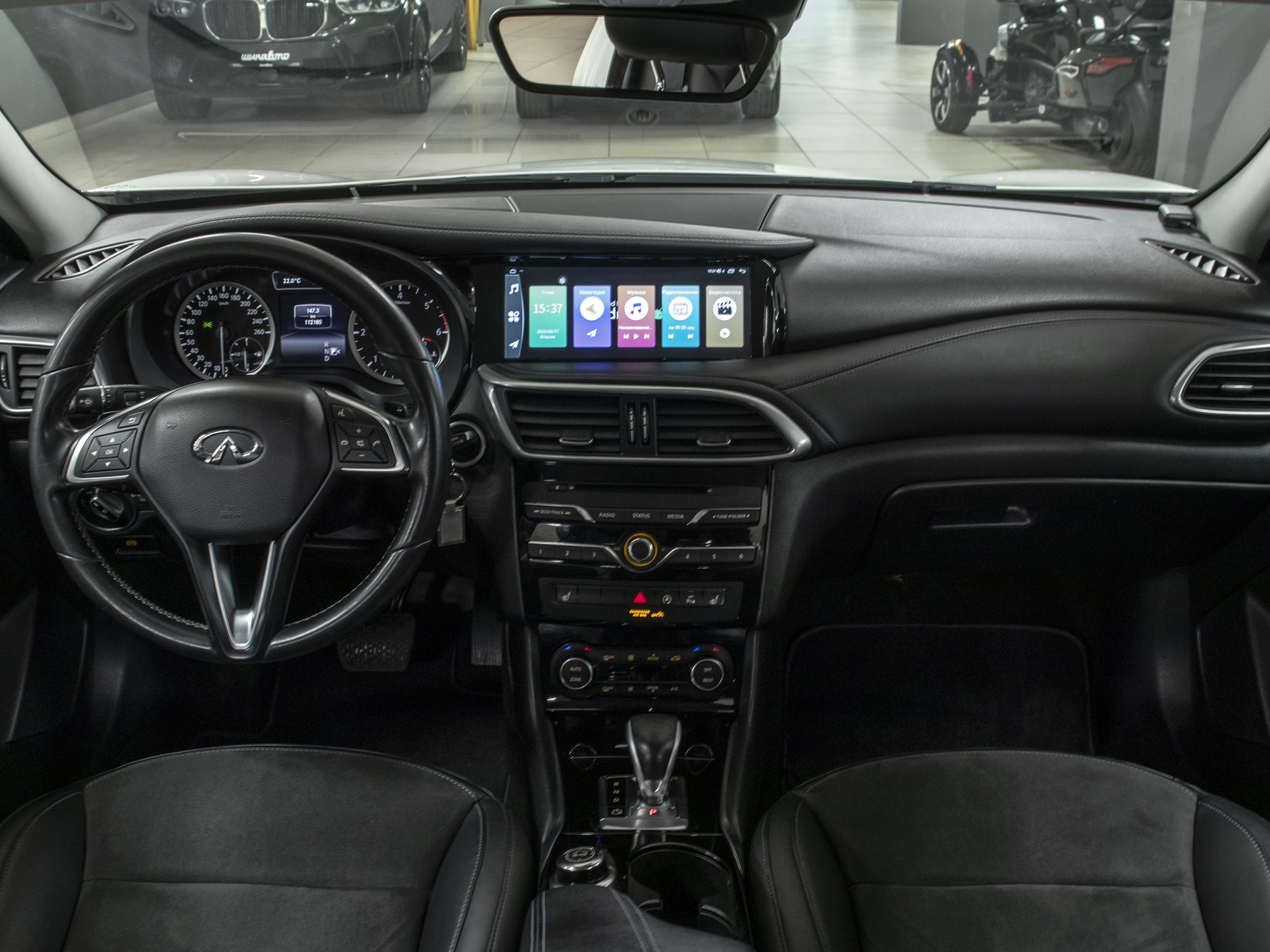 Infiniti Q30 1.5d