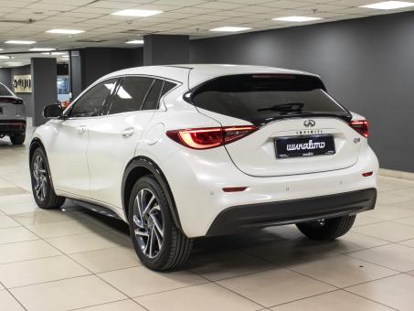 Infiniti Q30 1.5d