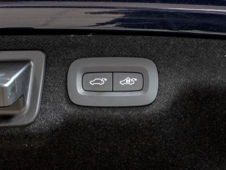 Volvo S90  D5