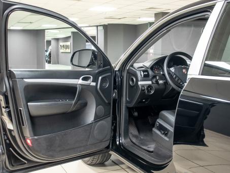Porsche Cayenne 3.2