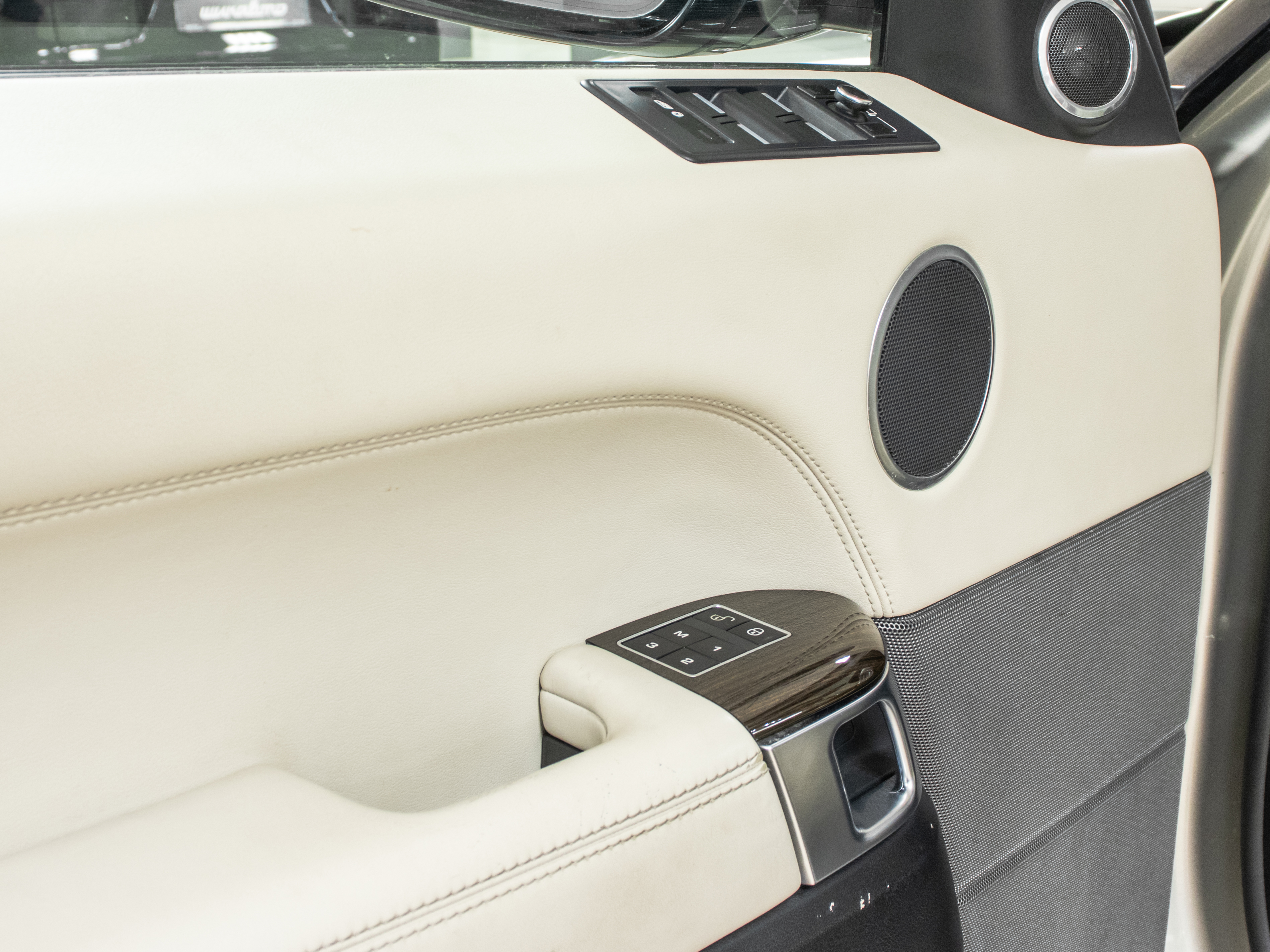 Land Rover Range Rover Sport HSE