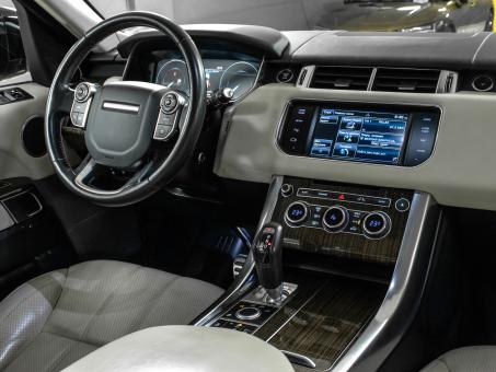 Land Rover Range Rover Sport HSE