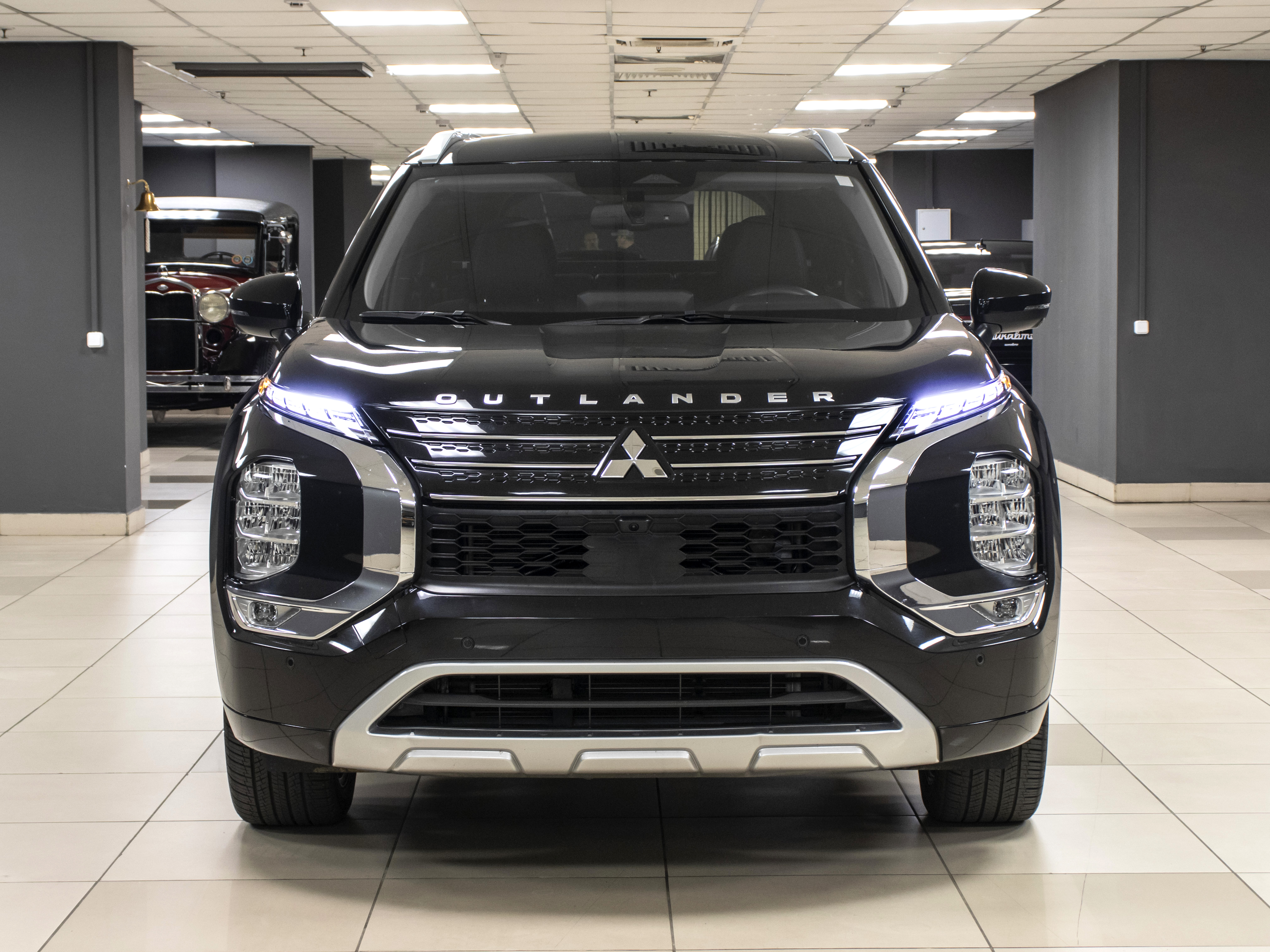 Mitsubishi Outlander 