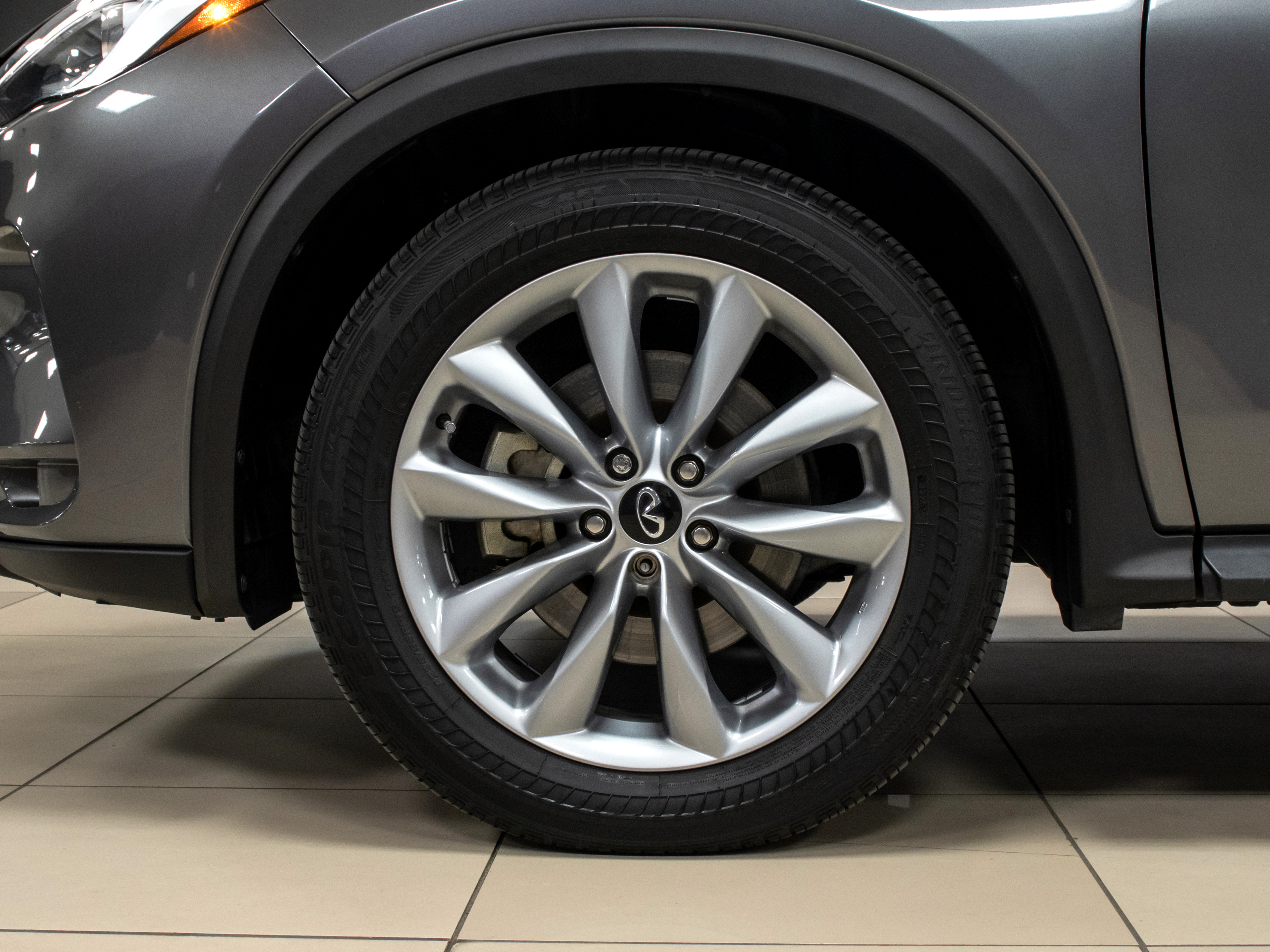 Infiniti QX50 