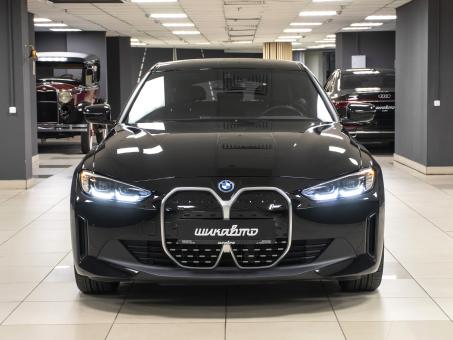 BMW i4 eDrive35