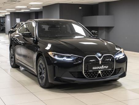 BMW i4 eDrive35