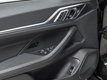 BMW i4 eDrive35