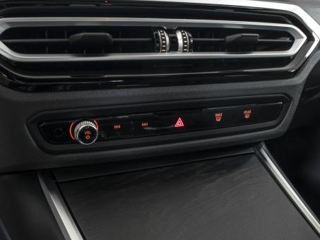 BMW i4 eDrive35