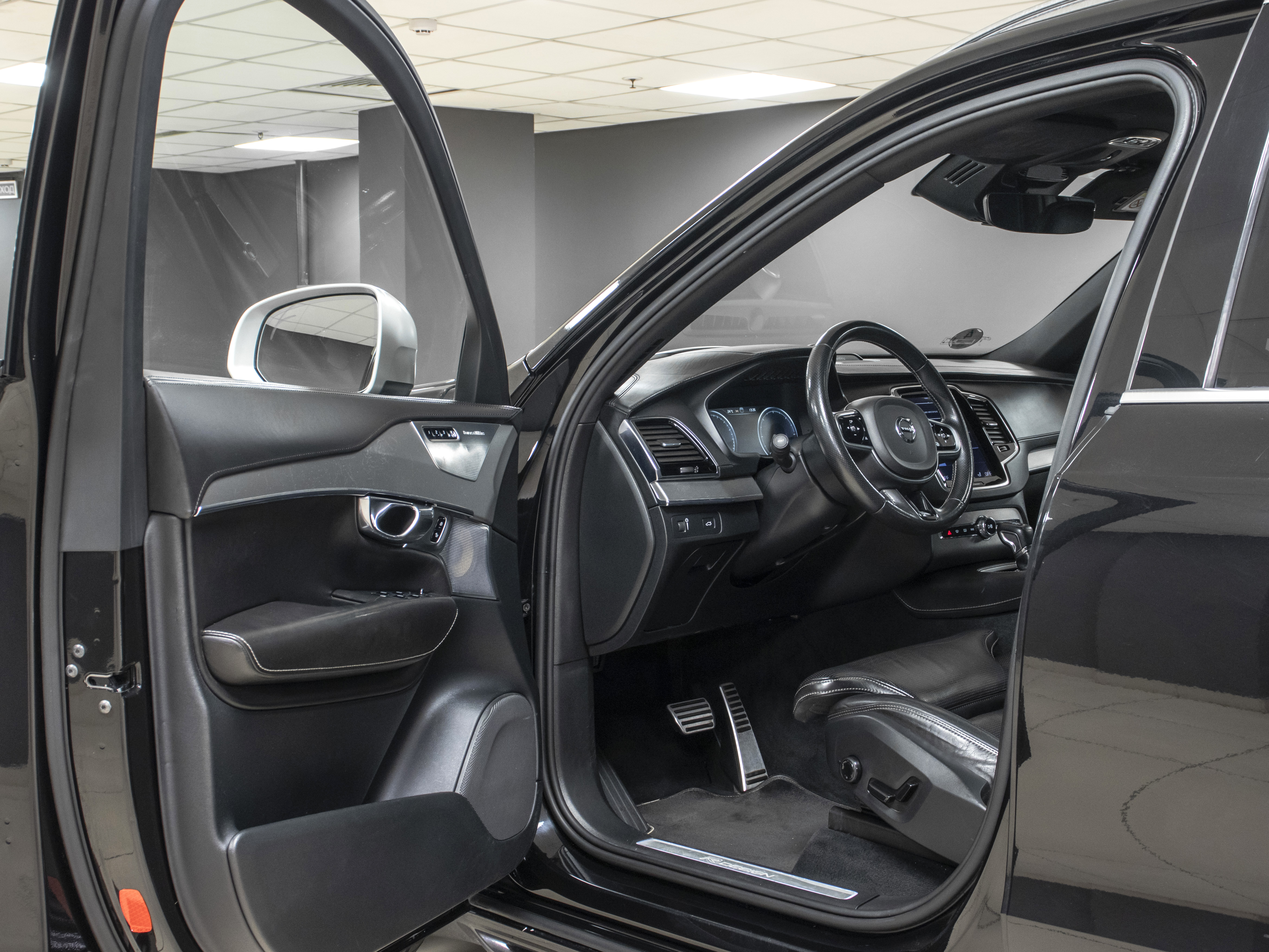 Volvo XC90 2.0 D5 R-Design