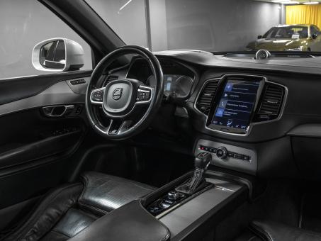 Volvo XC90 2.0 D5 R-Design
