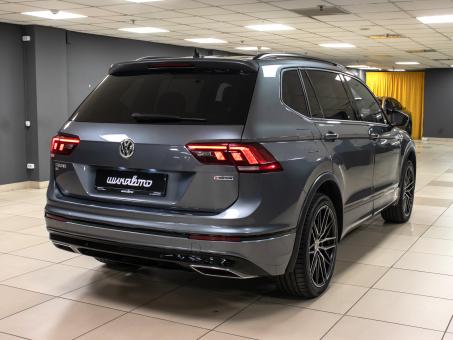 Volkswagen Tiguan SE R-Line