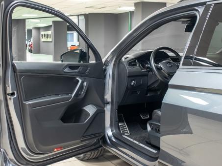Volkswagen Tiguan SE R-Line