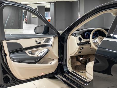 Mercedes-Benz S 560 4matic