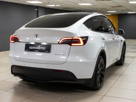 Tesla Model Y Long Range Dual Motor