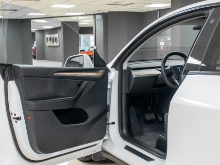 Tesla Model Y Long Range Dual Motor