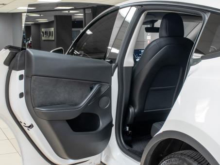 Tesla Model Y Long Range Dual Motor