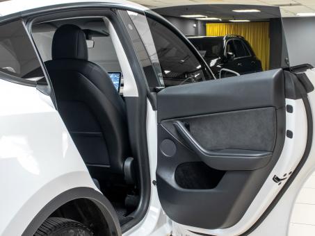 Tesla Model Y Long Range Dual Motor