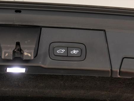 Volvo V90 Cross Country B5