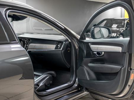 Volvo V90 Cross Country B5