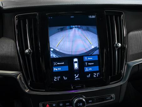 Volvo V90 Cross Country B5