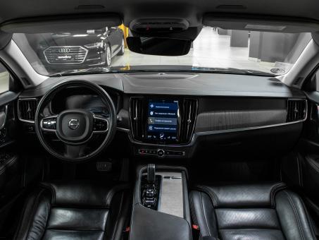 Volvo V90 Cross Country B5