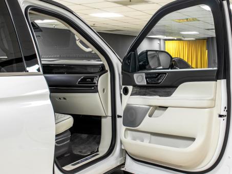 Lincoln Navigator 3.5i 4WD Black Label