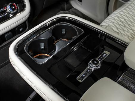 Lincoln Navigator 3.5i 4WD Black Label