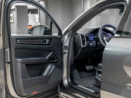 Porsche Cayenne S Coupe