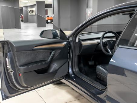 Tesla Model 3 Long Range Dual