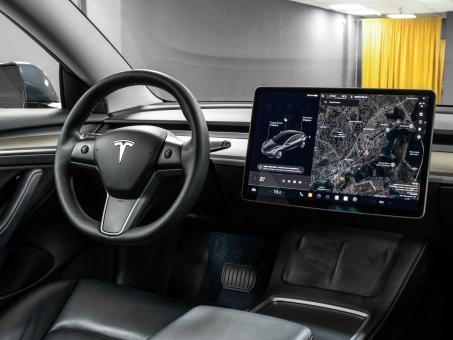 Tesla Model 3 Long Range Dual