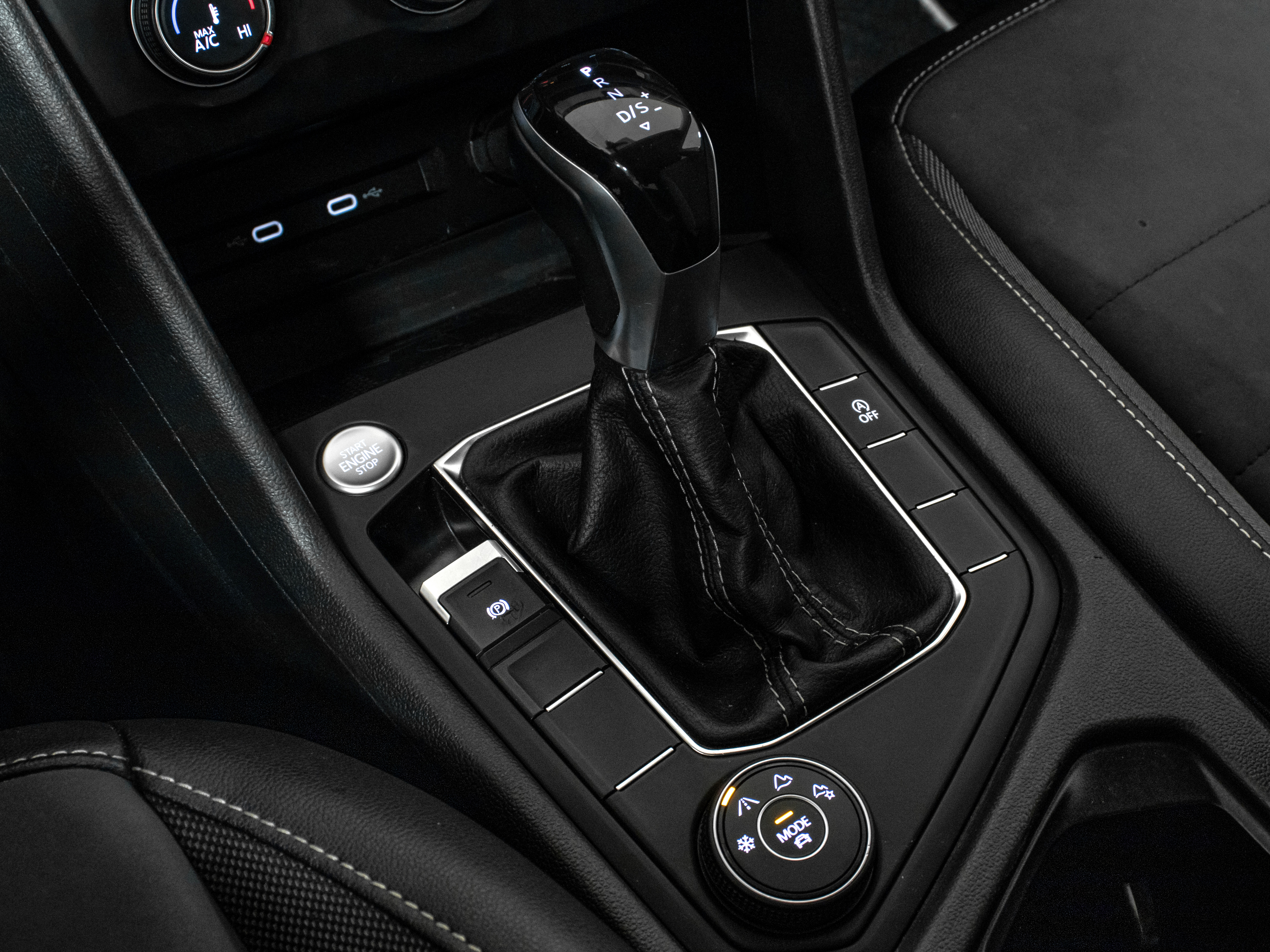 Volkswagen Taos 1.5i 4Motion