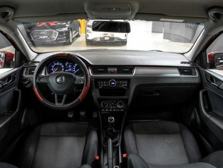 Skoda Rapid 1.6i