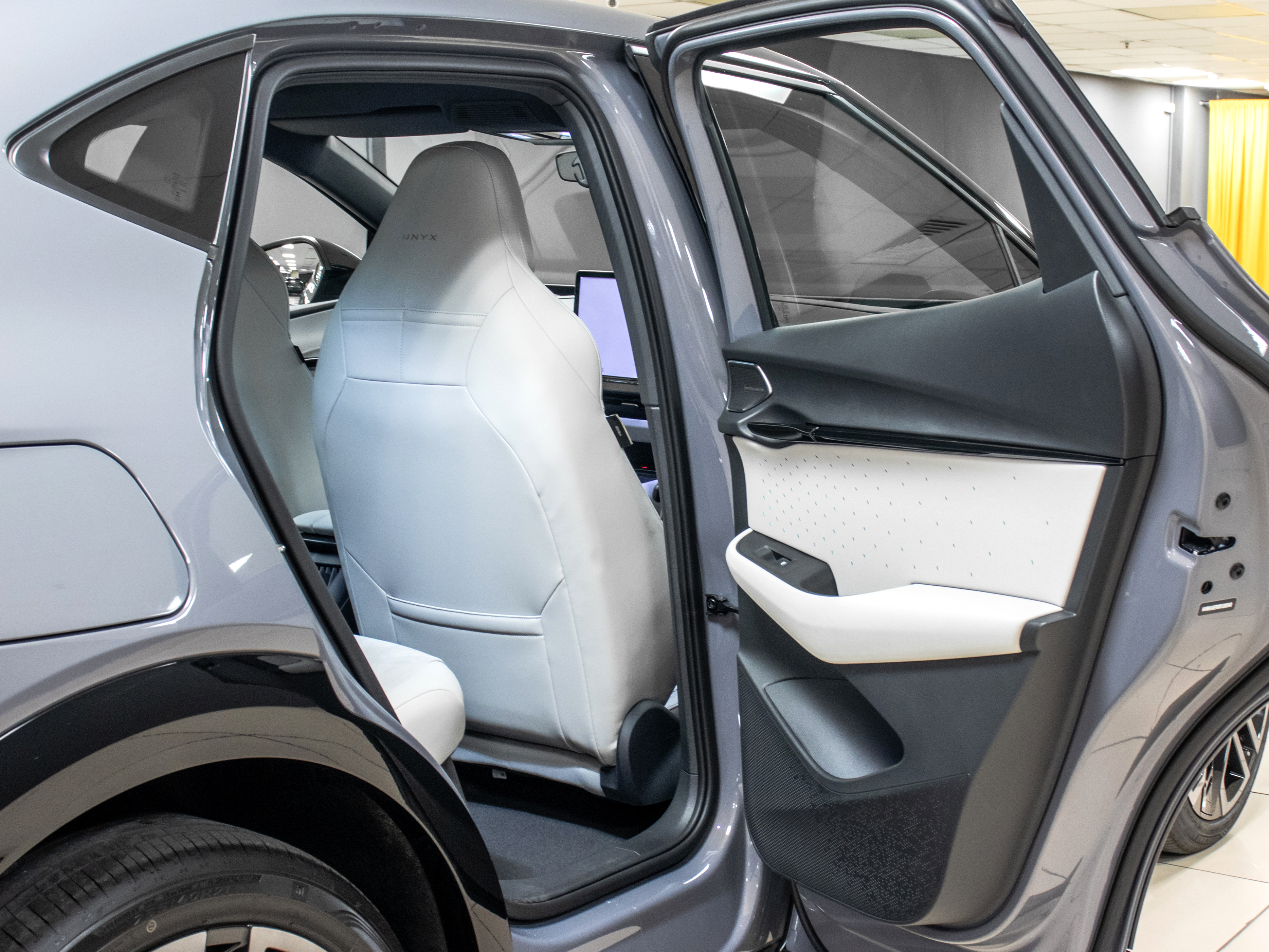 Volkswagen ID.UNYX Max 4WD