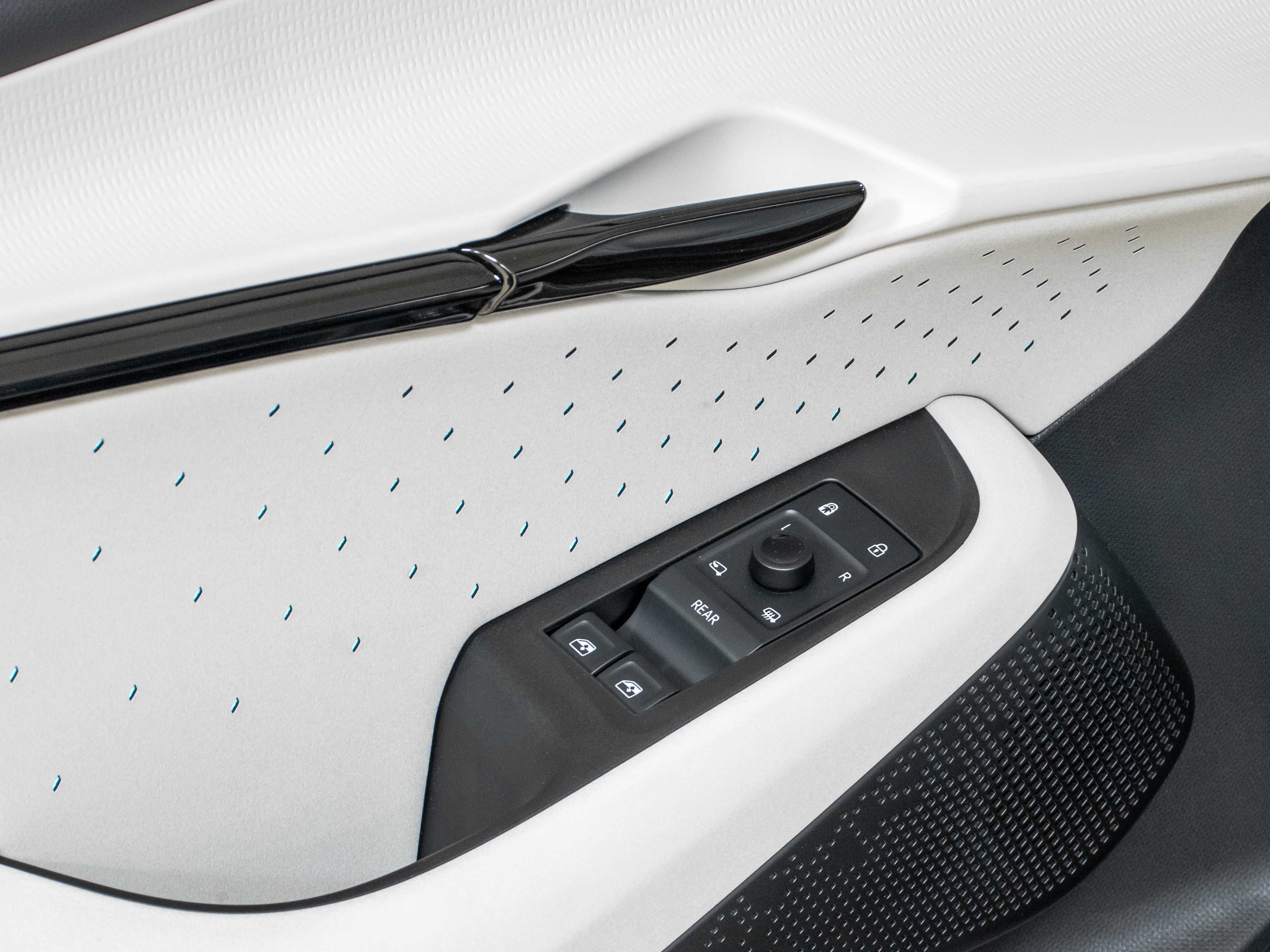 Volkswagen ID.UNYX Max 4WD