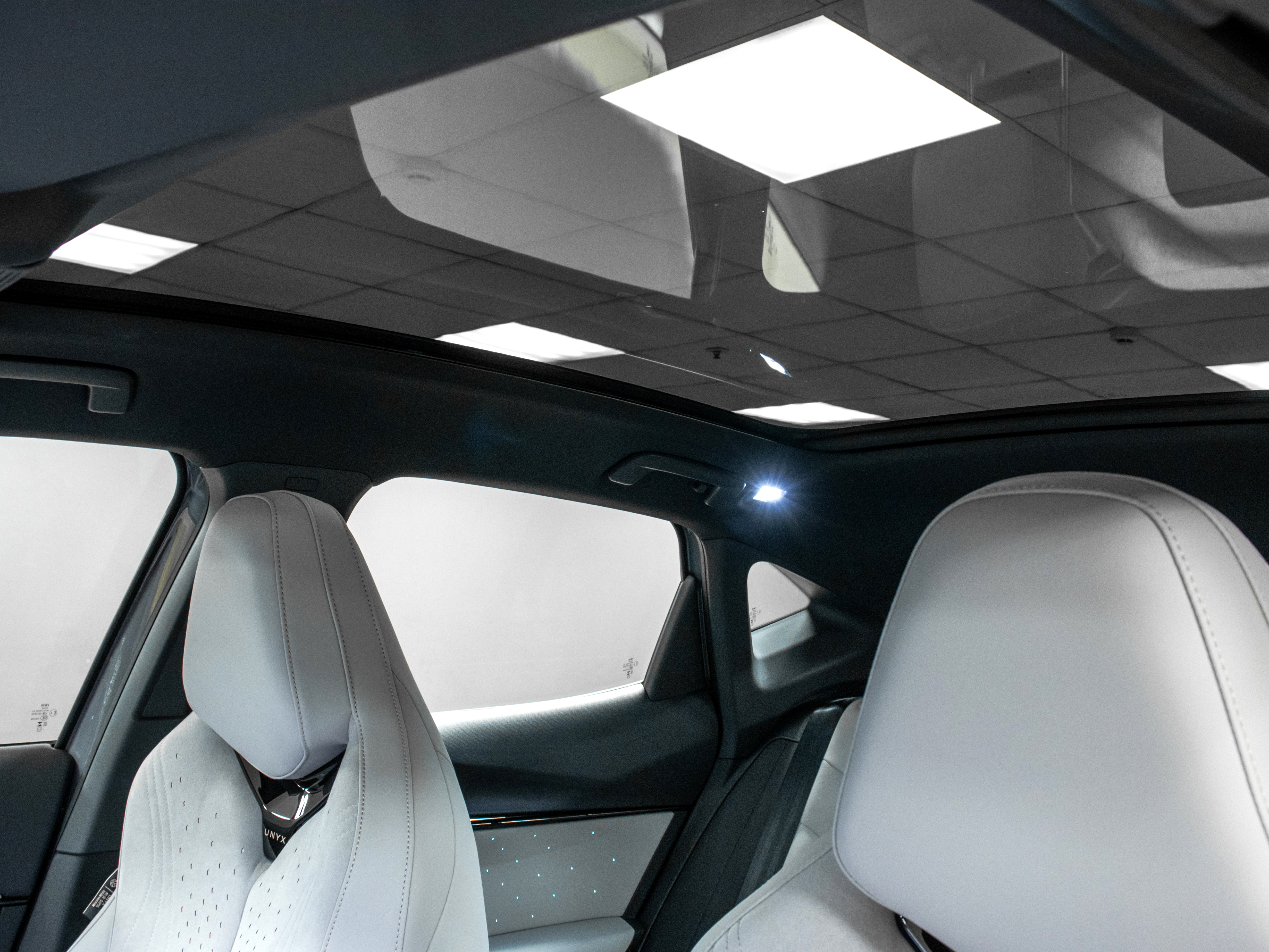 Volkswagen ID.UNYX Max 4WD