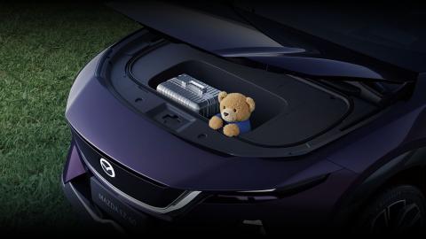 Mazda EZ-60 Pure Electric 600