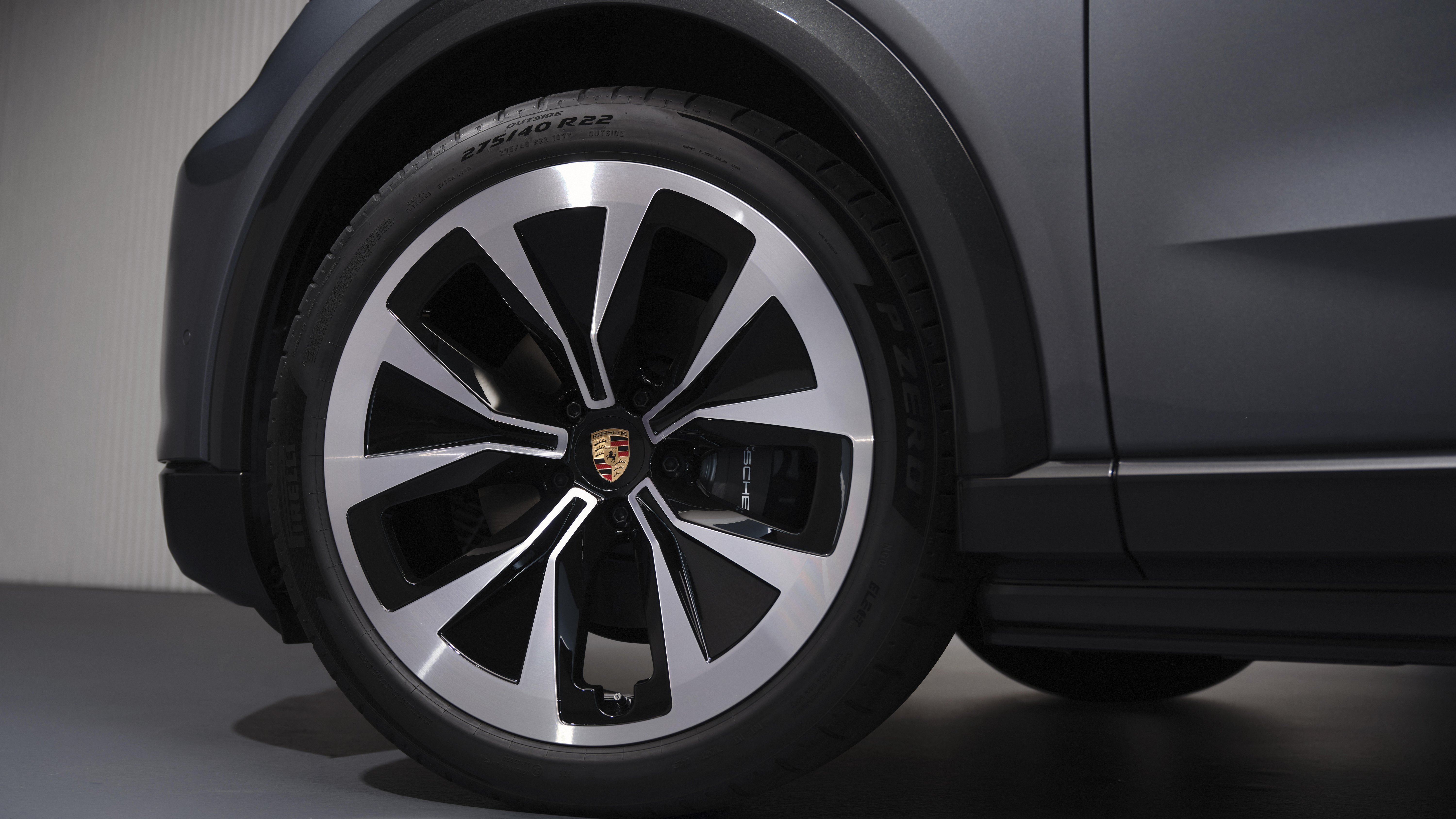 Porsche Cayenne Electric