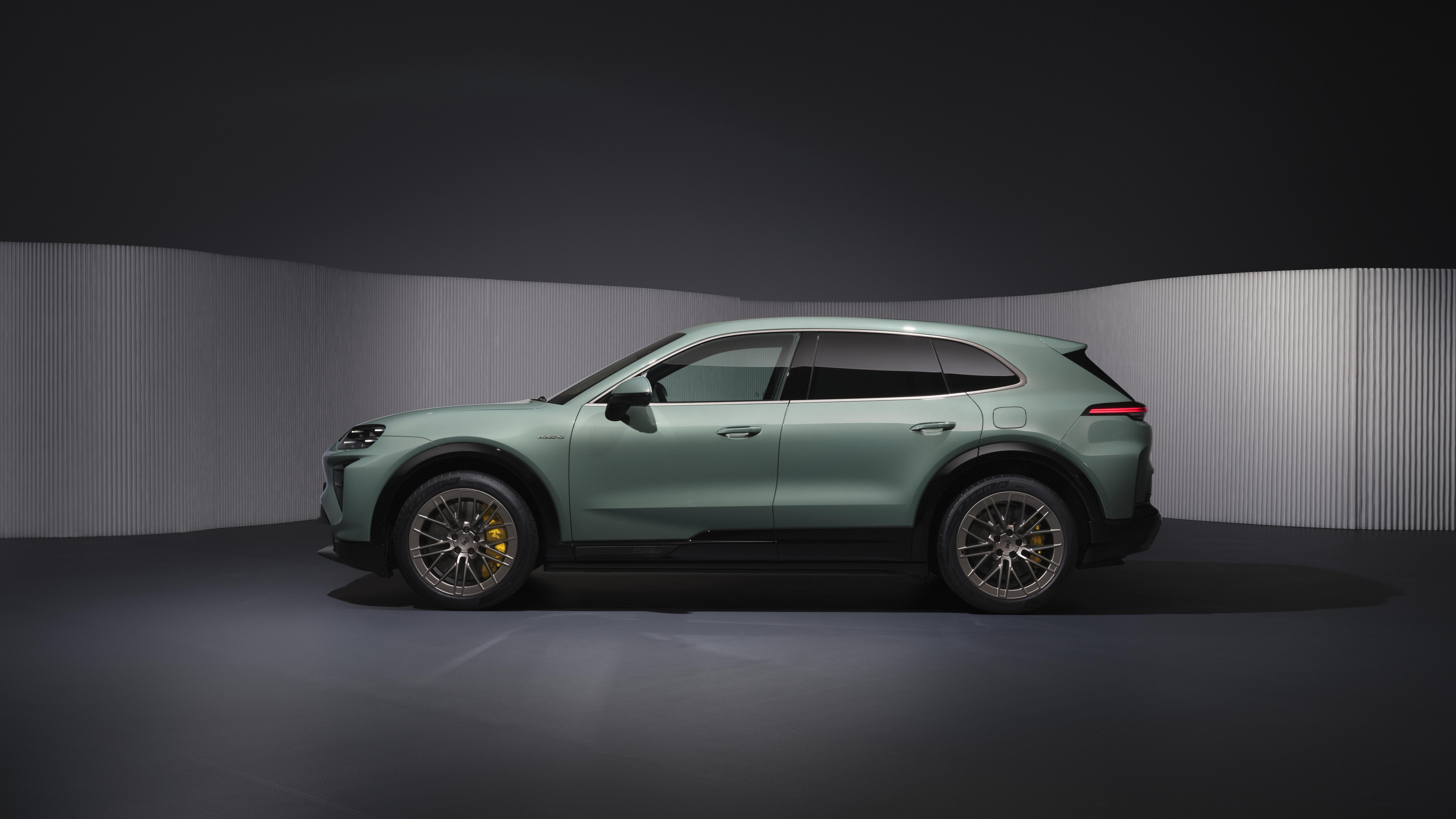 Porsche Cayenne Electric Turbo