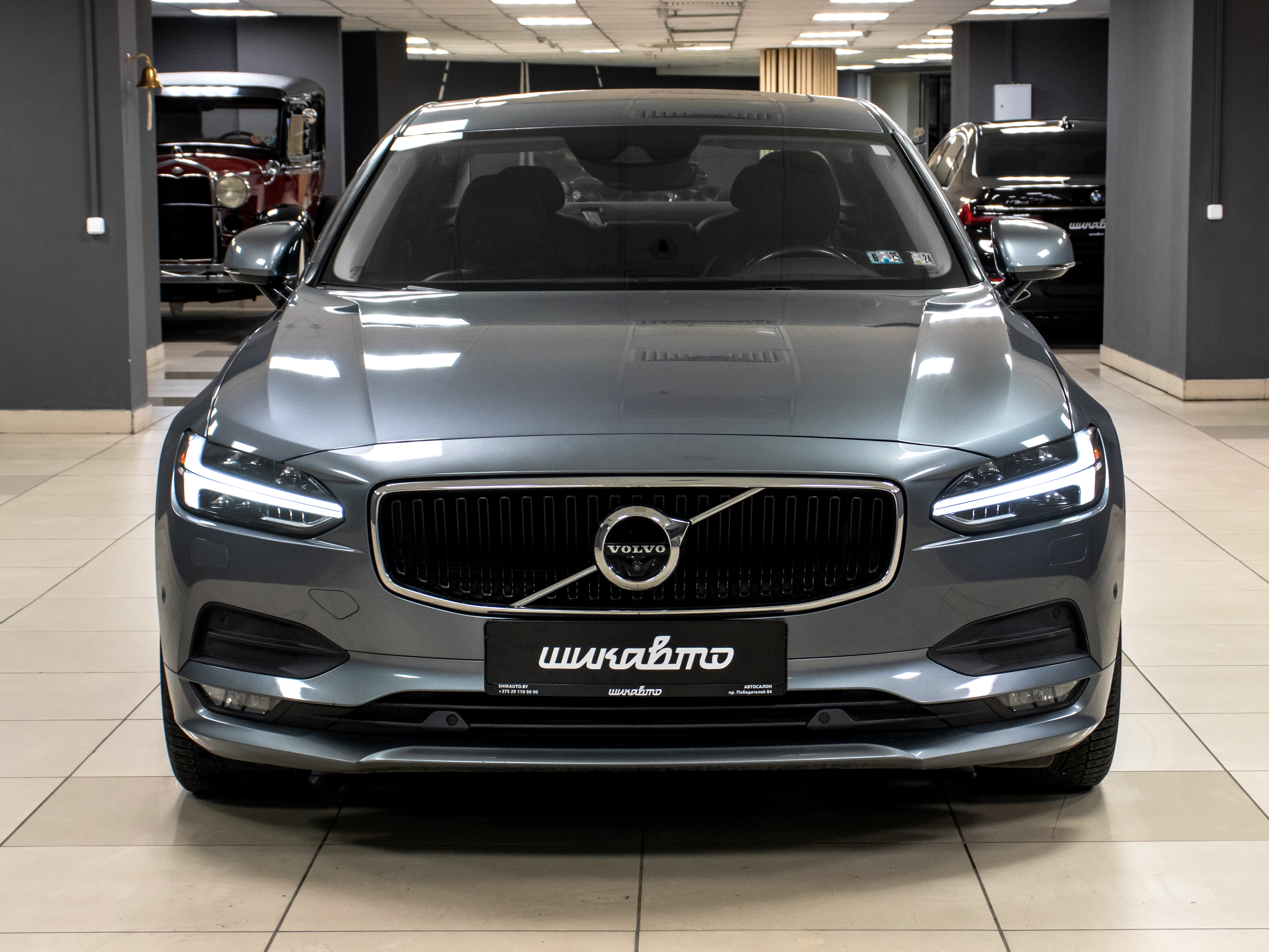 Volvo S90 